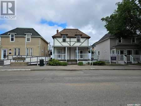 80 Athabasca Street W, Moose Jaw