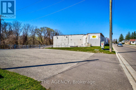 80 Second Avenue W, Norfolk Simcoe