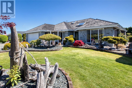 801 Tribune Pl, Qualicum Beach