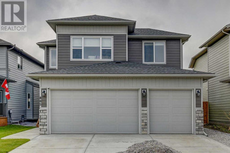 805 Mandalay Link, Carstairs