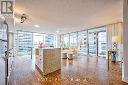 810 15 Singer Court, Toronto Bayview Village