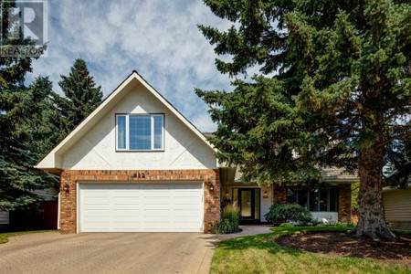 812 Lake Placid Drive Se, Calgary