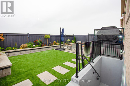 813 Aspen Terrace, Milton Cobban