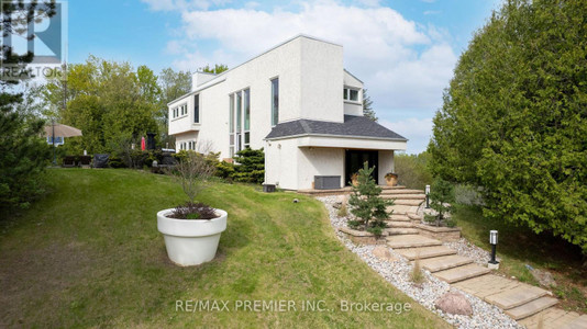 8181 Finnerty Sdrd, Caledon