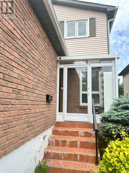 82 Muirlands Drive, Toronto