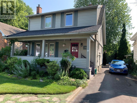 82 Robertson Ave Avenue, Chatham