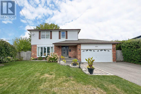 820 Hanworth Court, Pickering