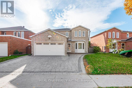 83 Randall Avenue, Markham Milliken Mills East