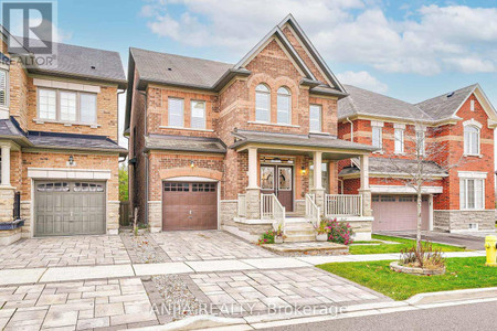 83 William Bartlett Drive, Markham Berczy