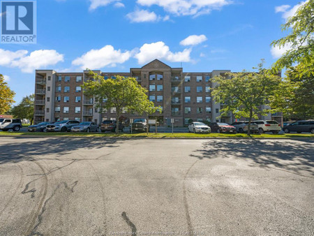 8335 Wyandotte Unit 301, Windsor