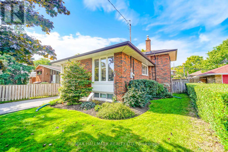 84 Lowcrest Boulevard, Toronto Tam O Shanter Sullivan