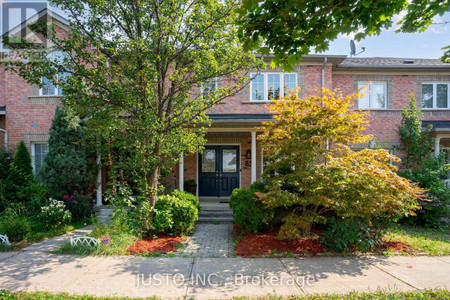 85 Forest Run Boulevard, Vaughan Patterson