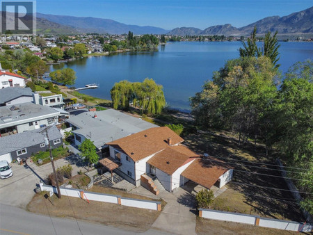 8502 32nd Avenue, Osoyoos