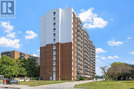 8591 Riverside Drive East Unit 1012, Windsor