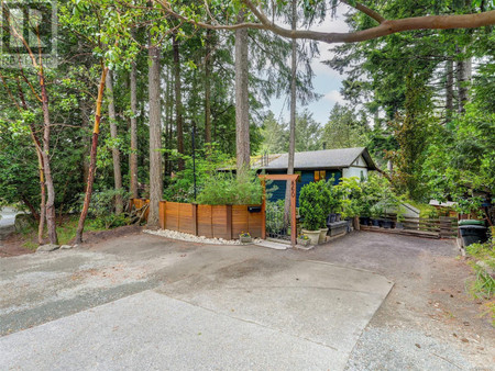 860 Cuaulta Cres, Colwood