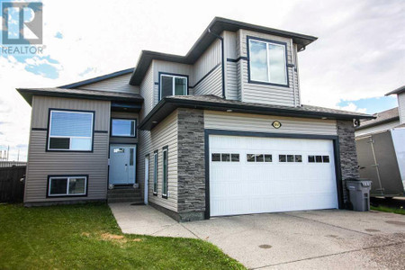 8669 117 Avenue, Grande Prairie