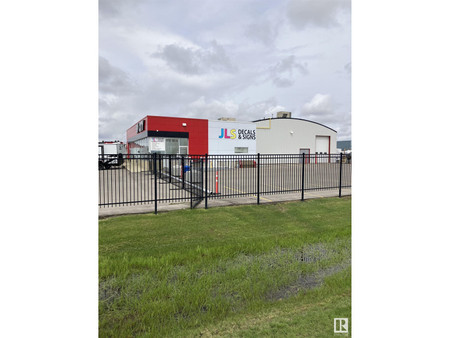 8702 100 St, Morinville