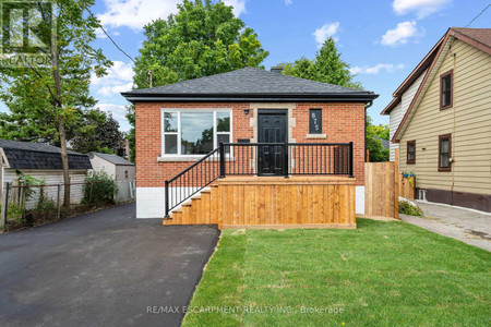 875 Fennell Avenue E, Hamilton