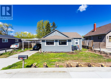 878 Cadder Avenue, Kelowna