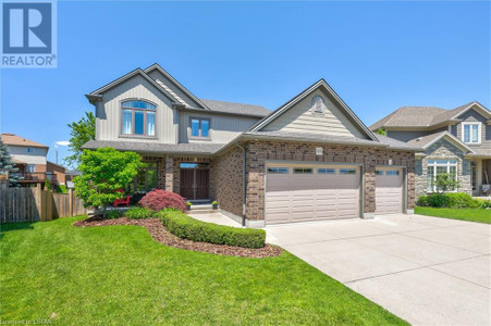 88 Fieldstone Crescent, Komoka