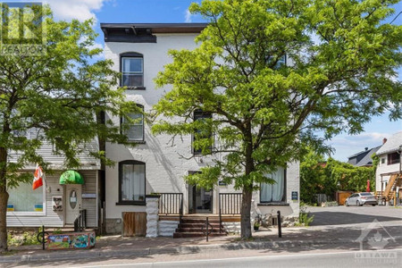 883 Somerset Street, Ottawa