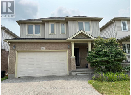 887 Frontenac Circle, Woodstock