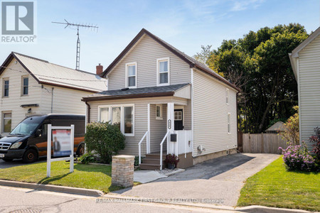 890 Robson Street, Oshawa Lakeview