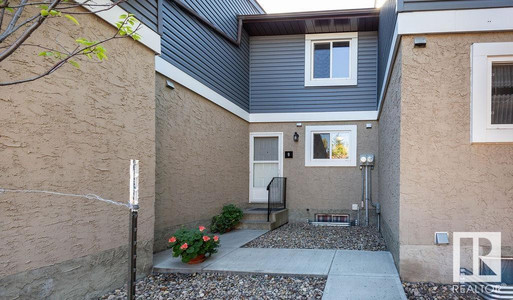 9 7604 29 Av Nw, Edmonton