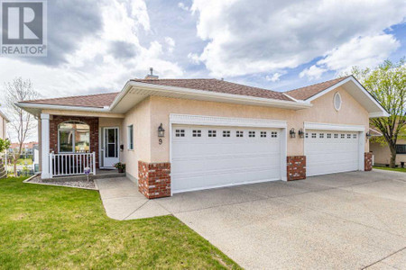 9 99 Christie Point Sw, Calgary