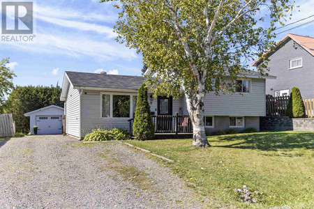 9 Hillside Dr, Sault Ste Marie