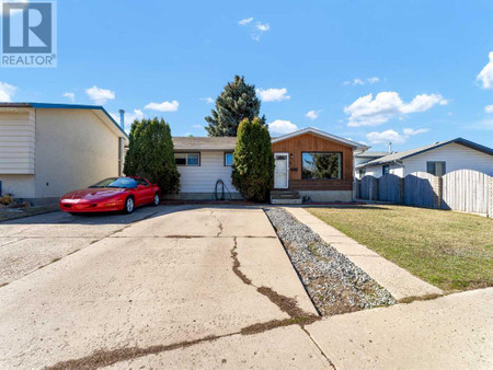 9 Rossmere Way Se, Medicine Hat