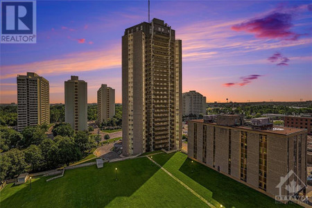 900 Dynes Road Unit 1105, Ottawa