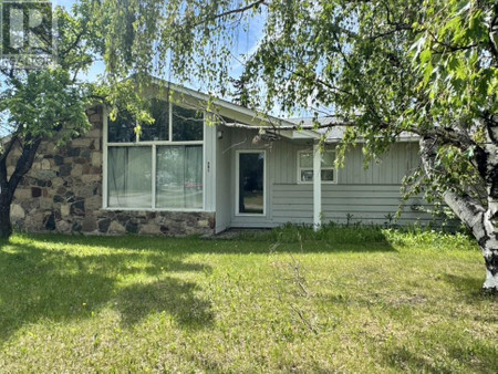 901 93 Avenue, Dawson Creek