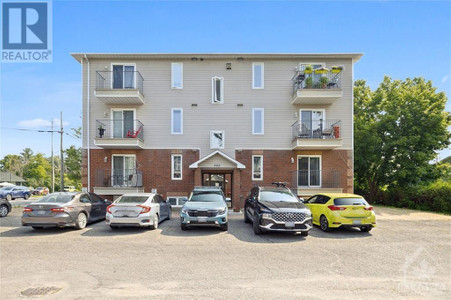 902 Notre Dame Street Unit 100, Embrun