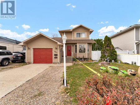 905 Ross Glen Drive Se, Medicine Hat