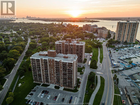 9099 Riverside Drive East Unit 1117 E, Windsor