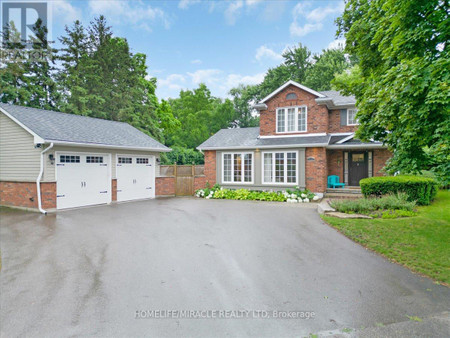 920 Glendale Court, Burlington Brant