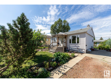 9432 153 St Nw, Edmonton