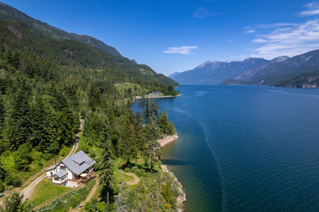 9487 Shutty Bench Road, Kaslo