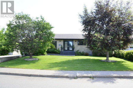 9507 84 Avenue, Peace River