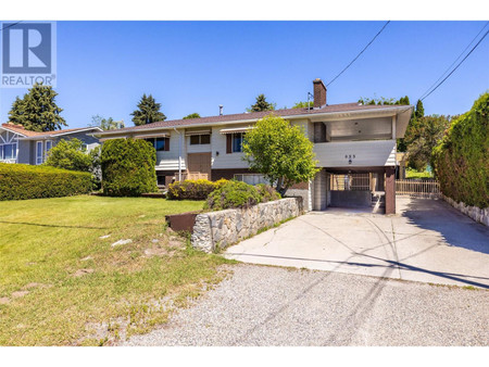 955 Graf Road, Kelowna