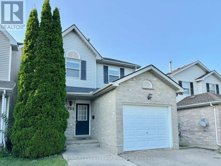 962 Thistledown Way, London