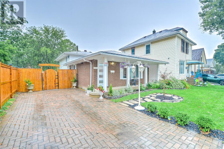 973 Ellrose, Windsor