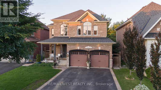 99 Verdi Road, Richmond Hill Oak Ridges