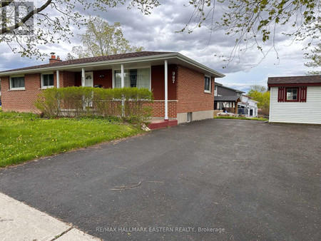 997 Cumberland Avenue, Peterborough