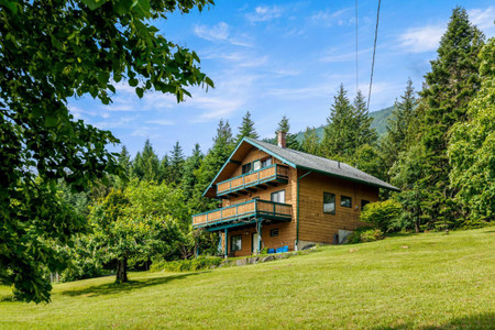 998 Simmons Road, Creston