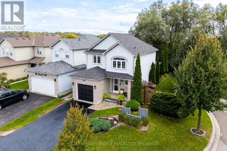 999 Grandlea Court, Oshawa Pinecrest