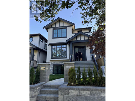 A 3808 W 17 Avenue, Vancouver