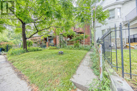 Bsmt 46 Springhurst Avenue, Toronto W 01