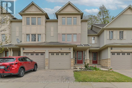 E 31 110 Activa Avenue, Kitchener